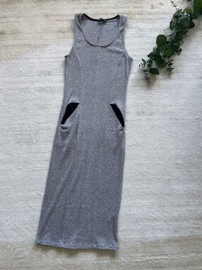 Jella Couture | Ribbed Midi